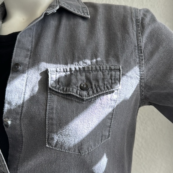 Women’s Banana Republic denim shirt - size XS - Picture 3 of 5